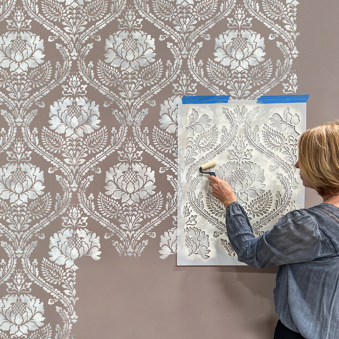 How to Stencil a Cottage Farmhouse Damask Pattern
